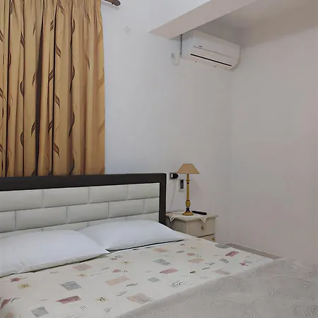 Maksi Apartman *