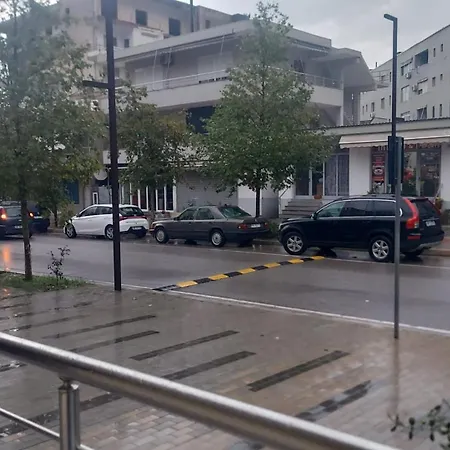 Maksi Lägenhet
